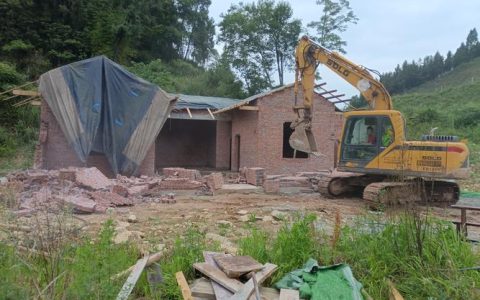 违法建筑超两年能否强拆：法律解析与实务指南