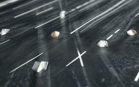 无需驾照四轮电动车？律师揭秘背后法律风险